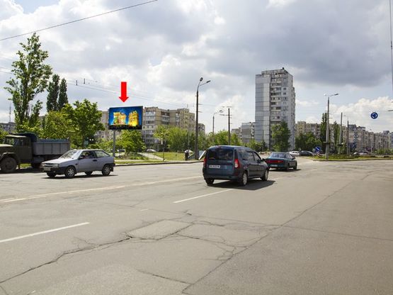 Фото рекламної площини за адресою Маяковского пр., 38/10 - ул. Лифаря (бывш. ул. Сабурова), в центр