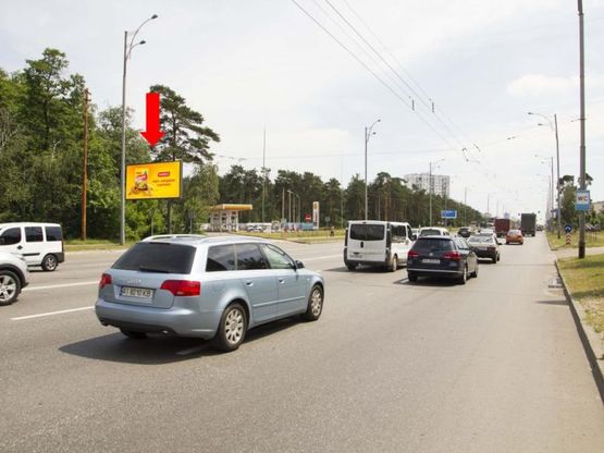 Фото рекламної площини за адресою Братиславская ул. - Лесной пр. (400 м) возле АЗС Shell, в сторону Броварского пр., ст. "Черниговская"