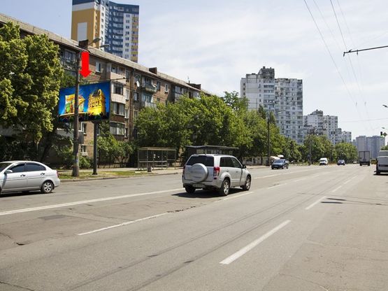 Фото рекламной плоскости по адресу Свободы пр., 8/28 - ул. Межевая, в сторону пр. Правды