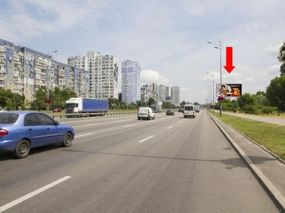 Фото рекламної площини за адресою Бажана пр., 5 В, напротив, в сторону пл. Харьковской
