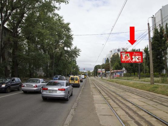 Фото рекламной плоскости по адресу Дегтяревская ул., 62, в сторону ст.м. "Берестейская"