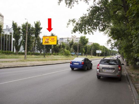Фото рекламної площини за адресою Дегтяревская ул., 62, в сторону ул. Телиги