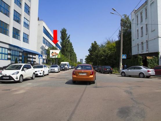 Фото рекламной плоскости по адресу Шолуденка ул., 5/25 - ул. Андрющенко, в сторону Лукьяновки