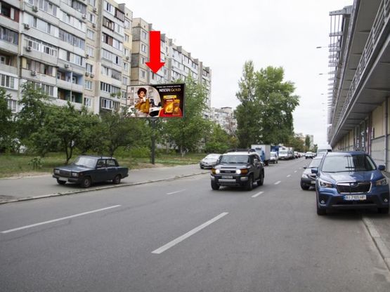 Фото рекламної площини за адресою Оболонский пр., 23, ТРЦ "Dream town", в сторону ст. м. "Героев Днепра"