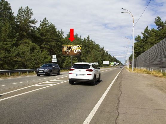 Фото рекламной плоскости по адресу Столичное шоссе, 500м. за рестораном "Тандыр", в Киев