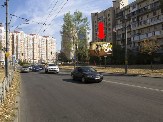 Фото рекламної площини за адресою Тимошенко ул., 6, напротив супермаркета "Экомаркет", в сторону ст.м. "Минская"