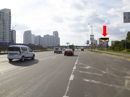 Фото рекламної площини за адресою Бажана пр., 1Л, возле ТЦ "Park Plaza",  между ст.м. "Позняки" и "Осокорки", в сторону Южного моста