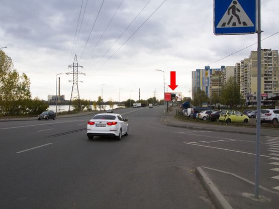 Фото рекламной плоскости по адресу Ревуцкого ул. 42-В, ст.м. "Харьковская", в сторону ул. Вишняковской