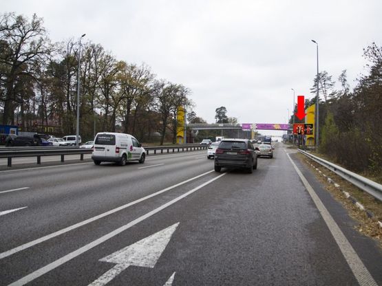 Фото рекламной плоскости по адресу Победы пр. - ул. Герасименко, из центра