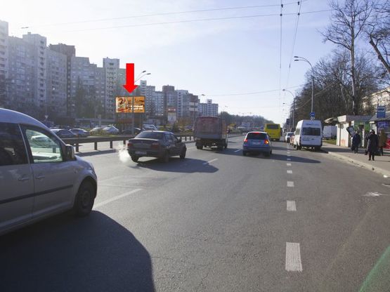 Фото рекламной плоскости по адресу Глушкова пр.,  25, возле ТРЦ "Магеллан", ст.м. "Теремки", из центра
