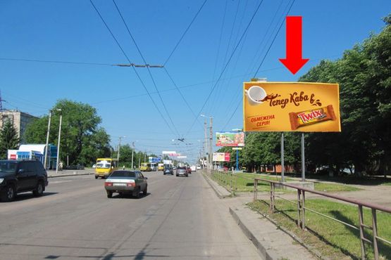 Фото рекламной плоскости по адресу Тельнова ул. (бывш. Правды пр.), 13, из центра