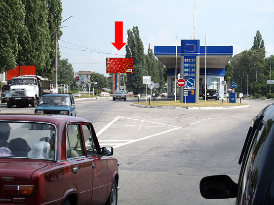 Фото рекламної площини за адресою Киевская ул., въезд со стороны Киева