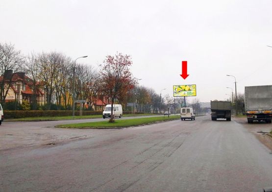 Фото рекламной плоскости по адресу Карпенко-Карого ул., возле ресторана "Срібні лелеки", разделитель, в сторону Ровенской ул.