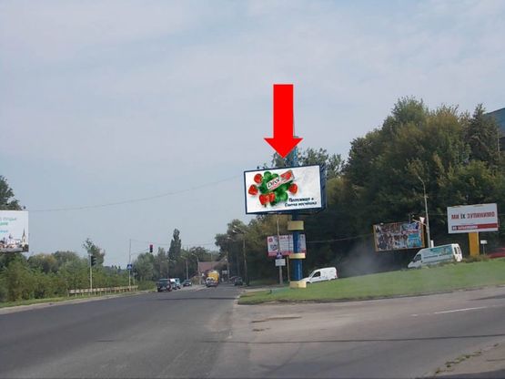 Фото рекламной плоскости по адресу Набережная ул. / Яровица ул., кольцо, из центра