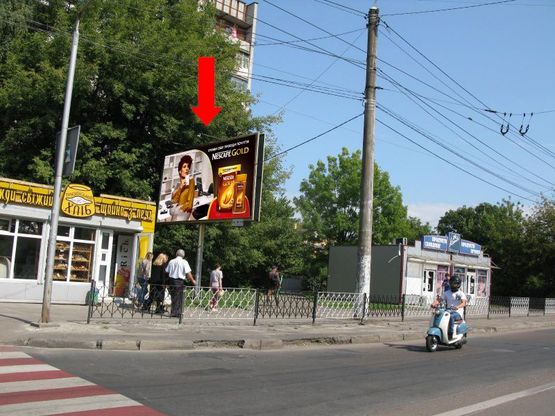 Фото рекламной плоскости по адресу Патона ул., 2/2 / Кричевского ул., в сторону Выговского ул.