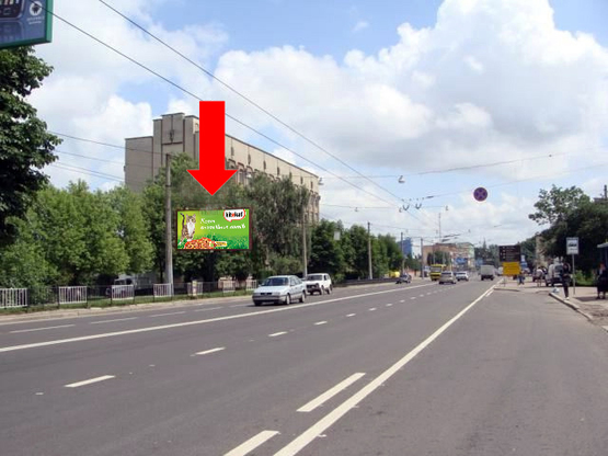 Фото рекламной плоскости по адресу Городоцкая ул., 186-188, возле мотозавода, в центр