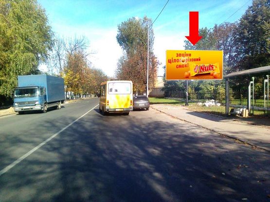 Фото рекламной плоскости по адресу Левандовская ул., 34 / Сяйво ул. / Широкая ул., остановка