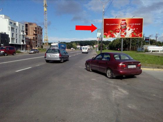 Фото рекламной плоскости по адресу Пасечная ул., 127, возле ОАО "Львовская автобаза №1"