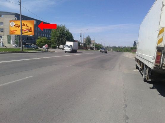 Фото рекламной плоскости по адресу Пасечная ул., 127, возле ОАО "Львовская автобаза №1"