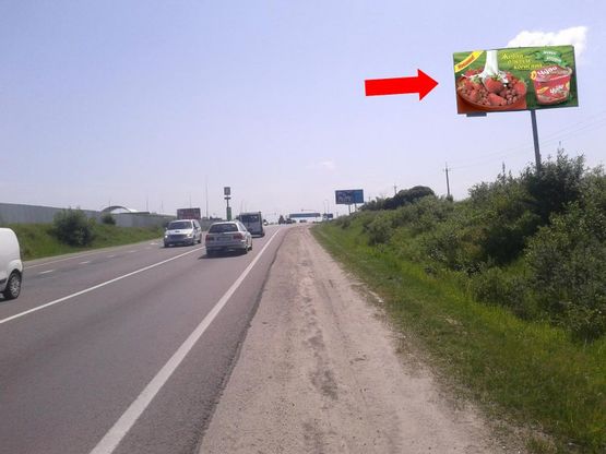 Фото рекламной плоскости по адресу Окружная дорога, с. Сокольники, в сторону ул. Стрыйская, ТРЦ "King Cross"