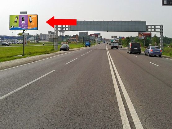 Фото рекламной плоскости по адресу Окружная дорога, с. Зимна Вода, возле супермаркетов "Эпицентр", "METRO", в центр