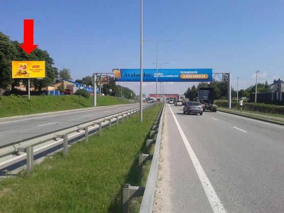 Фото рекламной плоскости по адресу Трасса Львов - Чоп, с. Солонка, выезд в город