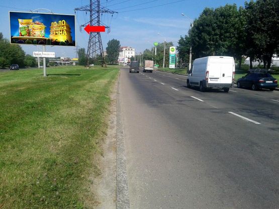 Фото рекламной плоскости по адресу Луганская ул., возле АЗС, в сторону Стрыйская ул.