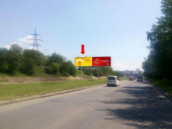 Фото рекламної площини за адресою Хуторовка ул., 4, разделитель, напротив оптового рынка "Шувар", в сторону Красной Калины пр., левый