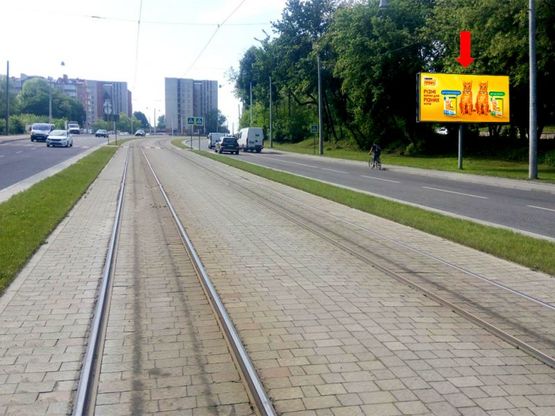 Фото рекламной плоскости по адресу Красной Калины пр., 100м за Листопадной ул., из центра