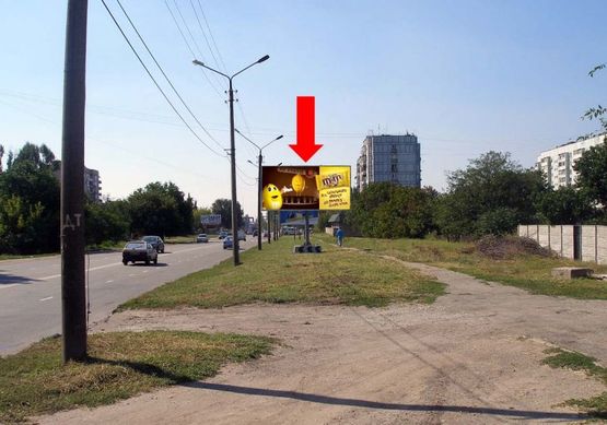 Фото рекламної площини за адресою Интернационалистов ул. / ул. Сырцова