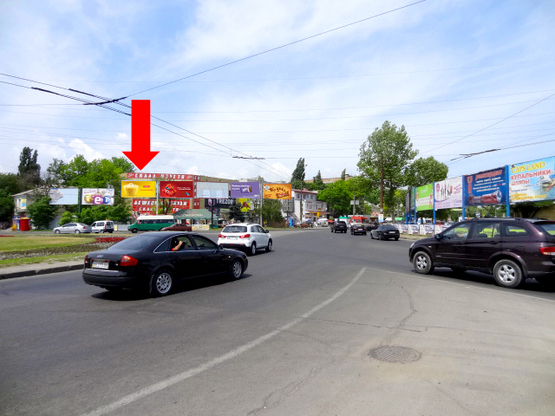 Фото рекламной плоскости по адресу Богоявленский пр. (бывш. Октябрьский пр.) / Пограничная ул. (бывш. Чигрина ул.), кольцо автовокзала, возле супермаркетов "Велика Кишения", "Технополис", левая