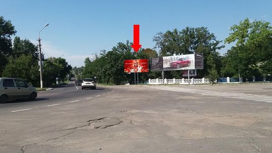 Фото рекламной плоскости по адресу Богоявленский пр. (бывш. Октябрьский пр.) / Торговая ул., возле парка "Молодежный", в центр