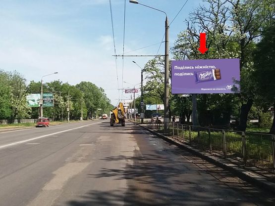 Фото рекламной плоскости по адресу Героев Сталинграда пр., 13, возле ТРЦ "Магеллан", супермаркетов "Таврия В", "Эльдорадо", из центра
