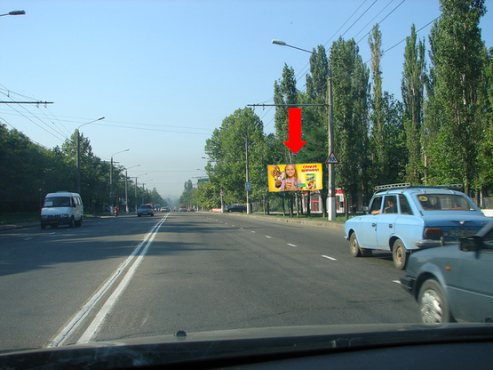 Фото рекламної площини за адресою Героев Сталинграда пр. / Армейский пер. (бывш. Красноармейский пер.), рынок, в центр
