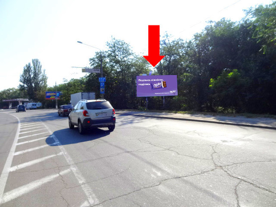 Фото рекламной плоскости по адресу Героев Сталинграда пр., парк Победы, возле АЗС "Amic", супермаркетов "Амстор", "Praktiker", из центра