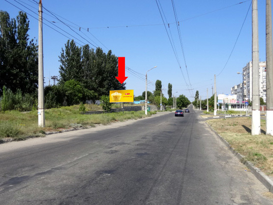 Фото рекламной плоскости по адресу Малко-Тырновская ул. (бывш. Ульяновых ул.) / Старова ул., из центра