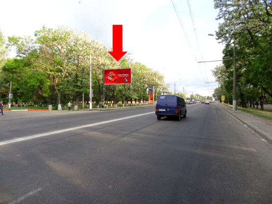 Фото рекламной плоскости по адресу Героев Сталинграда пр., 9Д, возле супермаркета "Metro", АЗС "Formula", в центр