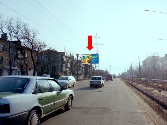 Фото рекламной плоскости по адресу Космонавтов ул. / 4-я Продольная ул., в центр