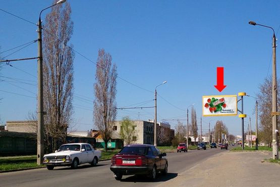 Фото рекламной плоскости по адресу Кузнецкая ул. (бывш. Скороходова ул.), 213, в центр (флажок)