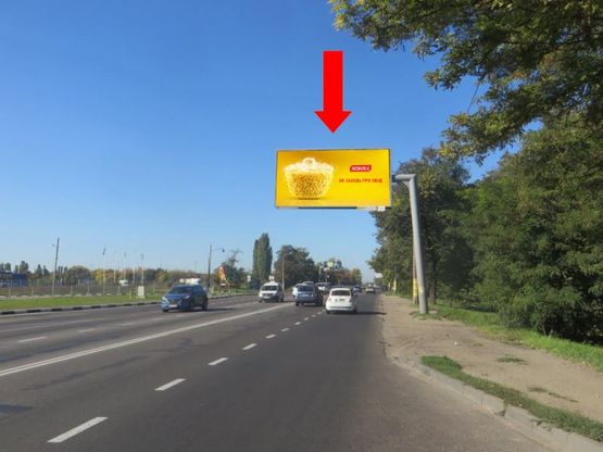 Фото рекламної площини за адресою Овидиопольская дорога,  возле супермаркетов "Шестой элемент", "METRO" (флажок)