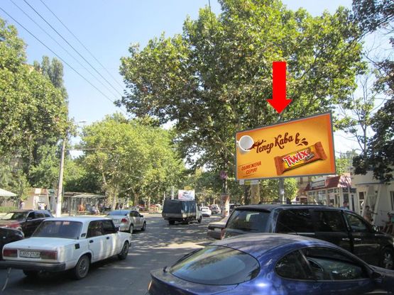 Фото рекламної площини за адресою Филатова ул., 21  / Космонавтов ул., возле Укрсоцбанка, в сторону пл. Толбухина