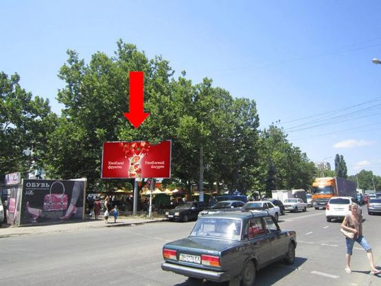 Фото рекламної площини за адресою Бочарова ул. / Добровольского ул., возле рынка "Северный"