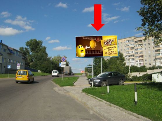 Фото рекламної площини за адресою Мельничная ул., 41, возле авторынка