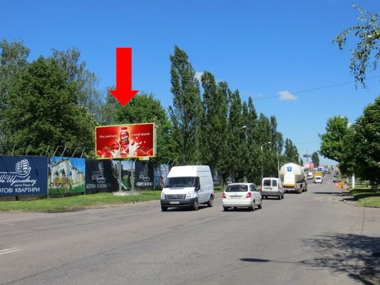 Фото рекламной плоскости по адресу Макарова ул. / Боярка ул., возле супермаркетов "Эпицентр", "METRO"