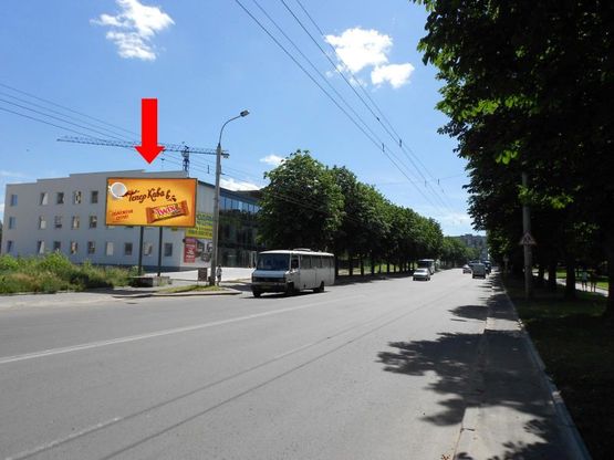 Фото рекламной плоскости по адресу Гагарина ул., 45, напротив, возле кинотеатра "Эра", АЗС "ОККО", супермаркета "Novus"