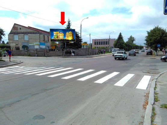 Фото рекламної площини за адресою Героев Небесной Сотни ул. (бывш. Маркса ул.), 38 / Чкалова ул., возле магазина "Киевстар"