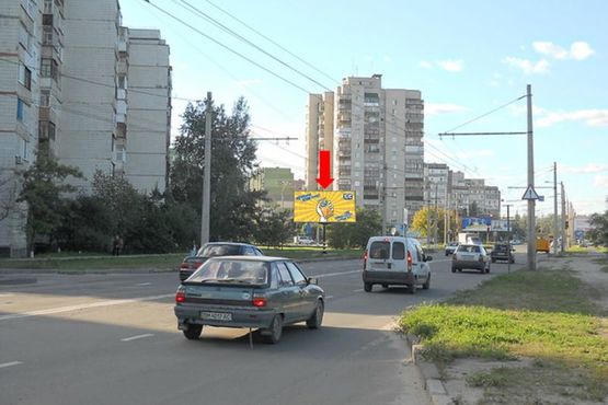 Фото рекламной плоскости по адресу Героев Крут ул. (бывш. Черепина ул.) / Лушпы пр., в сторону ТЦ "Березка"