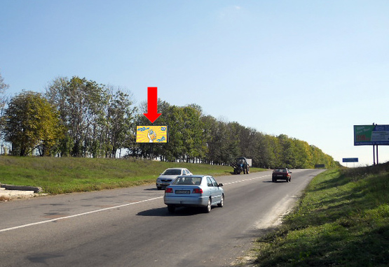 Фото рекламної площини за адресою Харьковская ул. / Пограничная ул., из центра