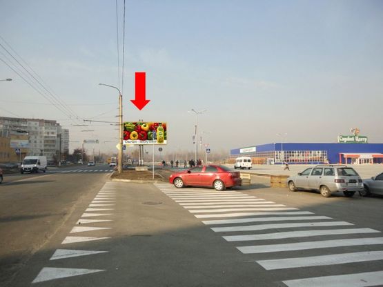 Фото рекламной плоскости по адресу Героев Крут ул. (бывш. Черепина ул.) / Лушпы пр., возле супермаркета "Эпицентр"