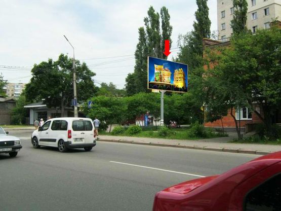 Фото рекламної площини за адресою Горького ул., 2, возле магазина "ТНЦ", Приватбанка